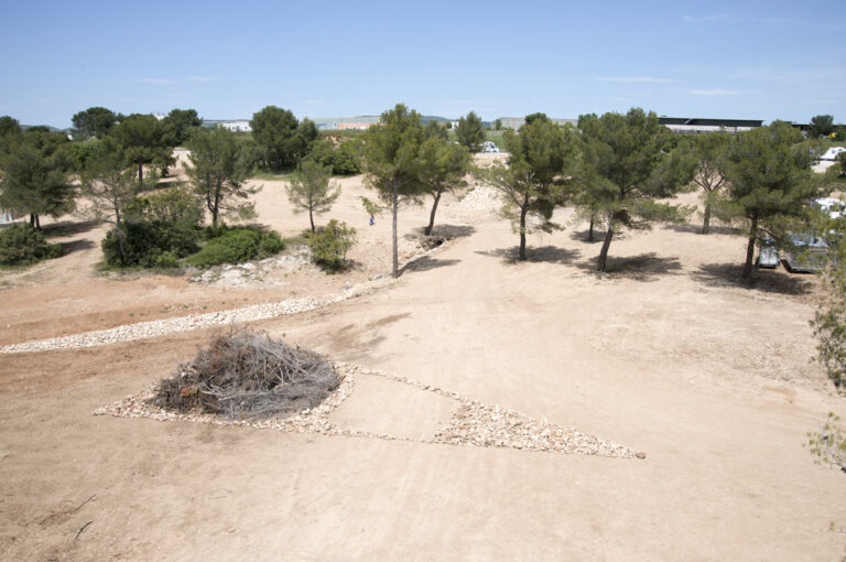 05-LROUX_Centaure_Land Art_Lambesc-4446